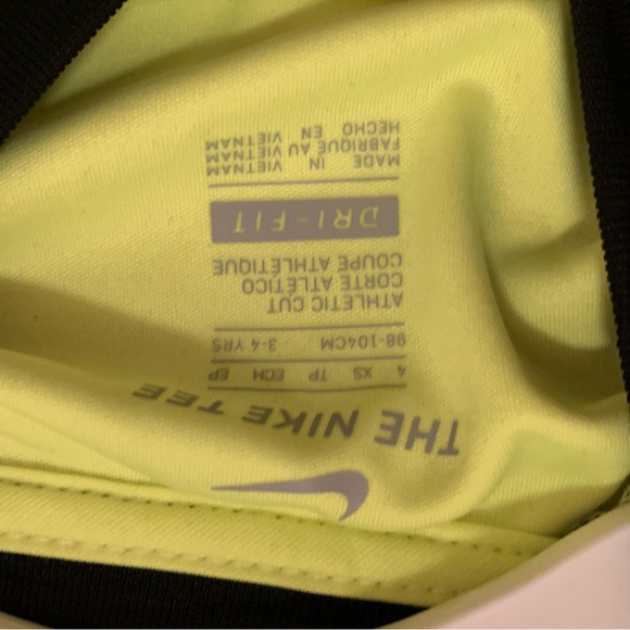 Nike two piece set with track pants and dri fit top - Picture 5 of 6